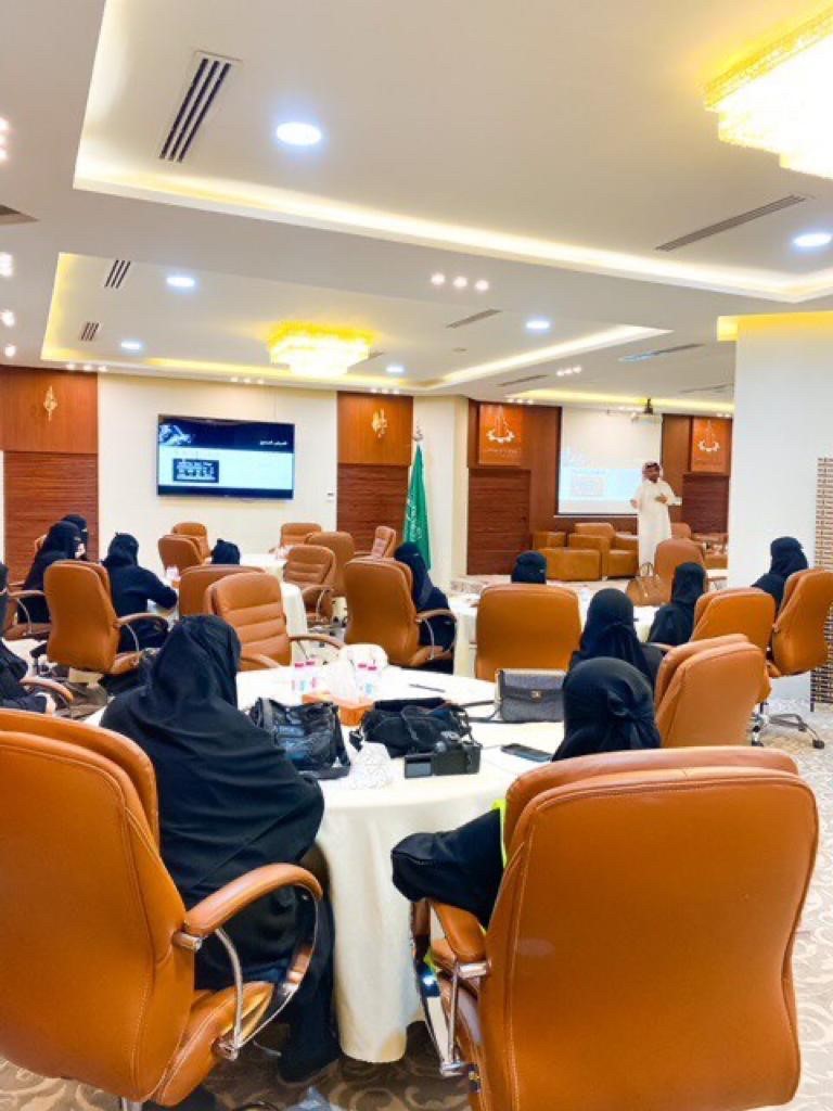 
<span>غرفة القصيم تستضيف برنامج مؤسسة العنود الخيرية</span>
