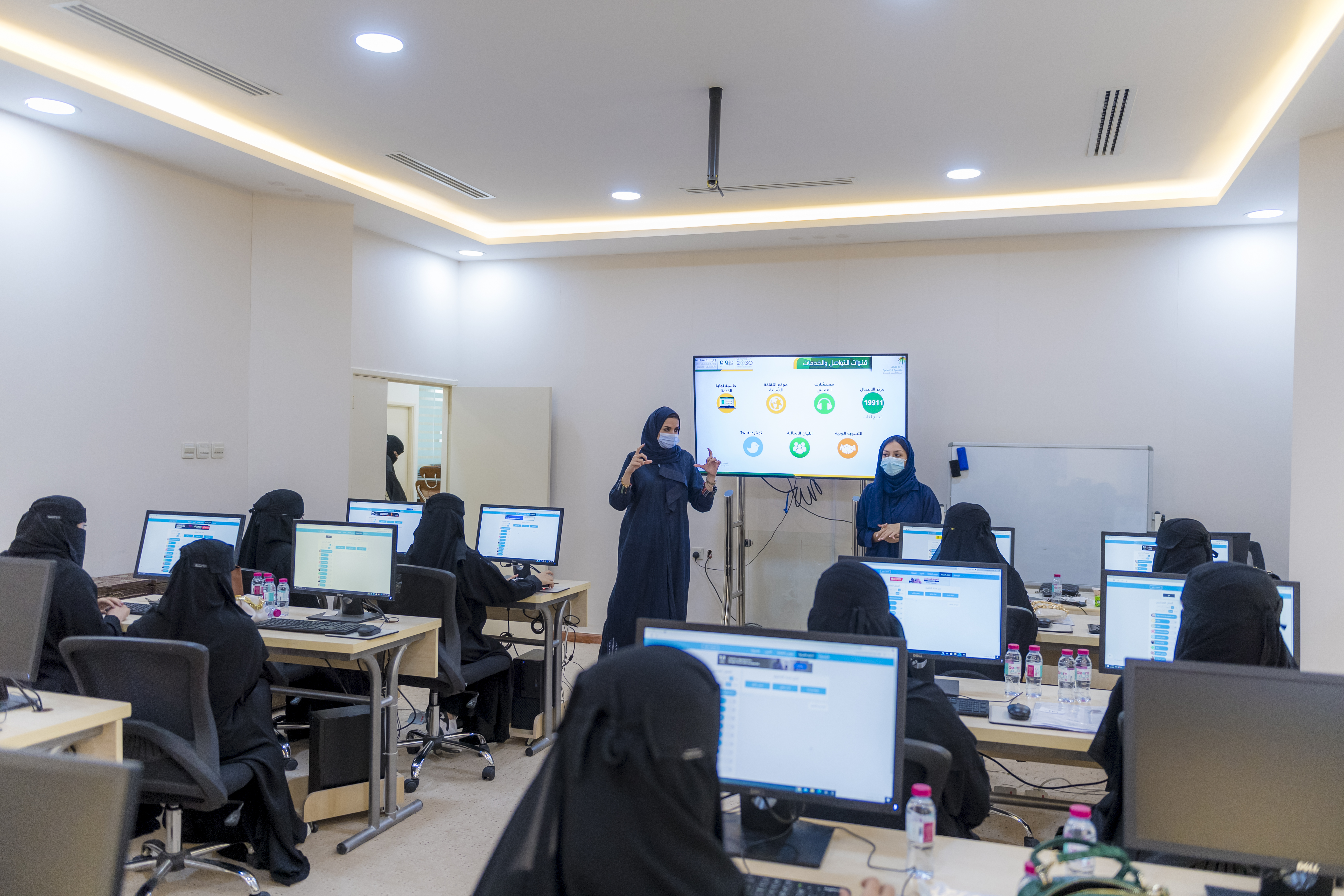 
<span>غرفة القصيم تستضيف ملتقى توظيف شركة الراجحي للخدمات الإدارية</span>
