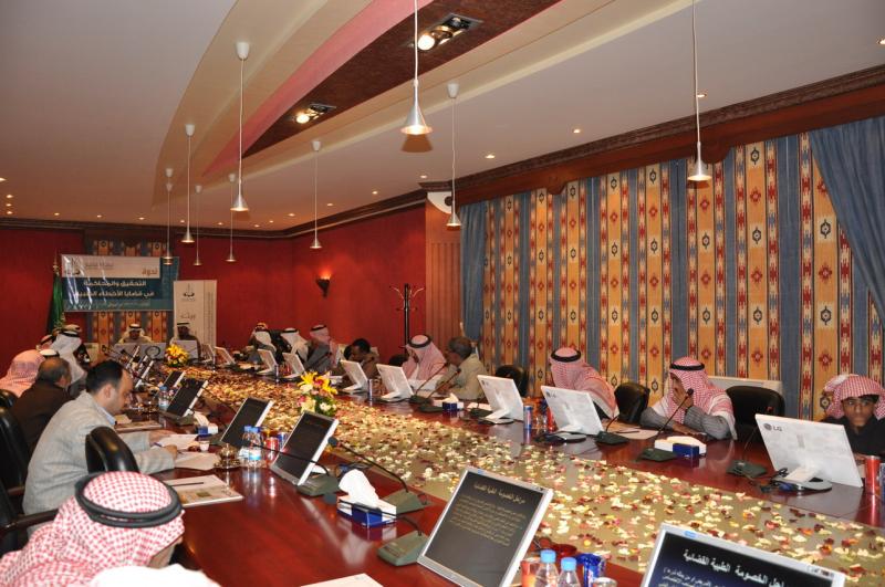 
<span>التحقيق والمحاكمة في الأخطاء الطبية في ندوة قانونية بغرفة القصيم ,,</span>
